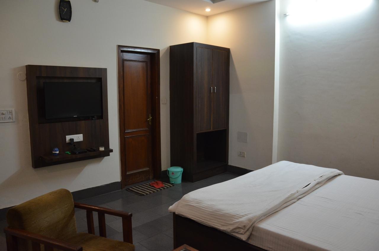 Hotel Aroma Inn Sirsa Exterior photo