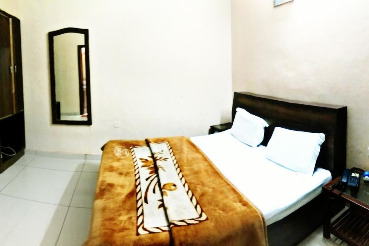 Hotel Aroma Inn Sirsa Exterior photo