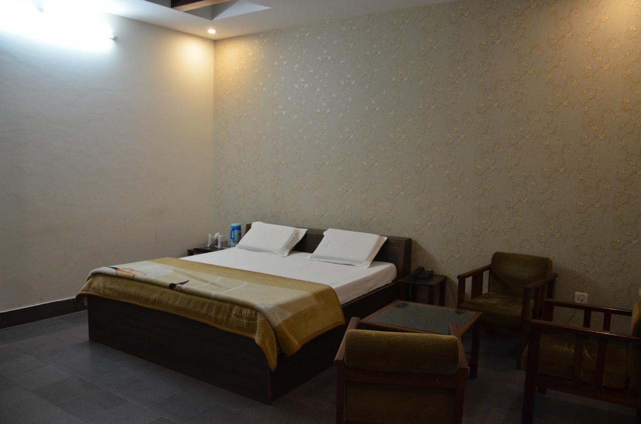 Hotel Aroma Inn Sirsa Exterior photo